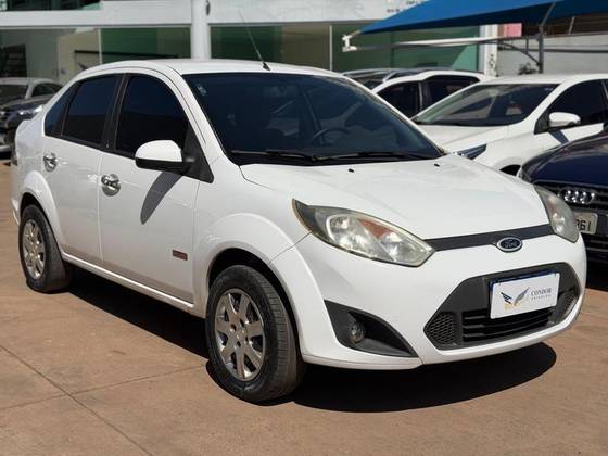 FORD FIESTA 1.6 MPI SEDAN 8V FLEX 4P MANUAL